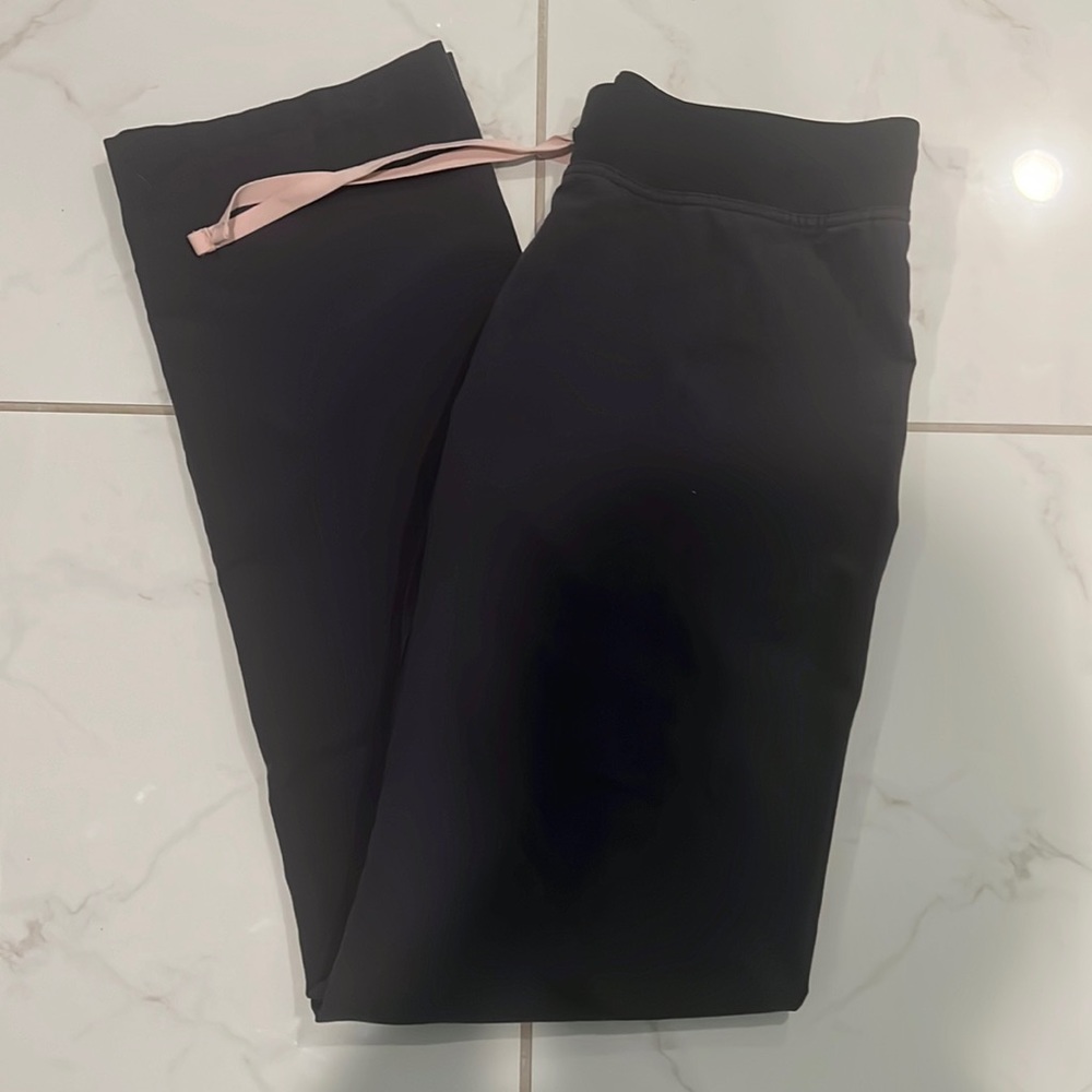 Livingston Basic Figs Bottoms